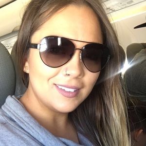 Meet your Posher, Lili